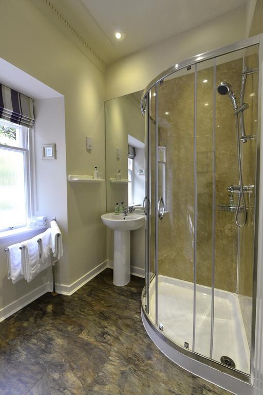 Torrdarach House Bed & Breakfast Питлохри Экстерьер фото